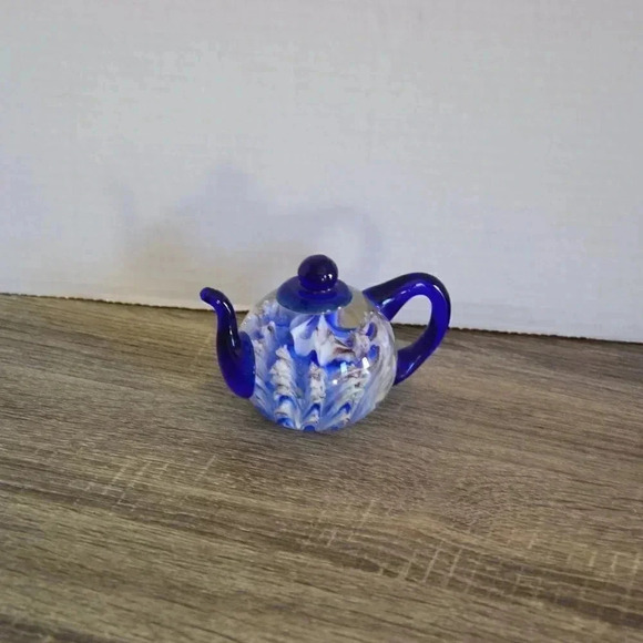 Art Glass Teapot  Paperweight - Picture 3 of 7